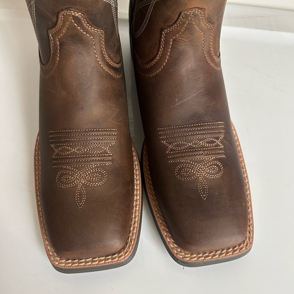 Ariat Brown Leather Round Up Western Wide Square Toe 11” Pull On Boots - Picture 2 of 10